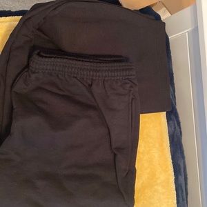 Fleece black men’s pants from Hanes